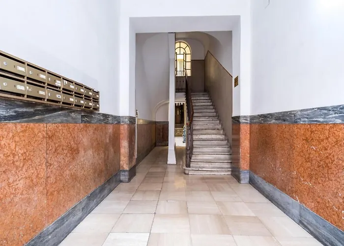The Rent - Two-bedroom Close To San Pietro Apartamento *